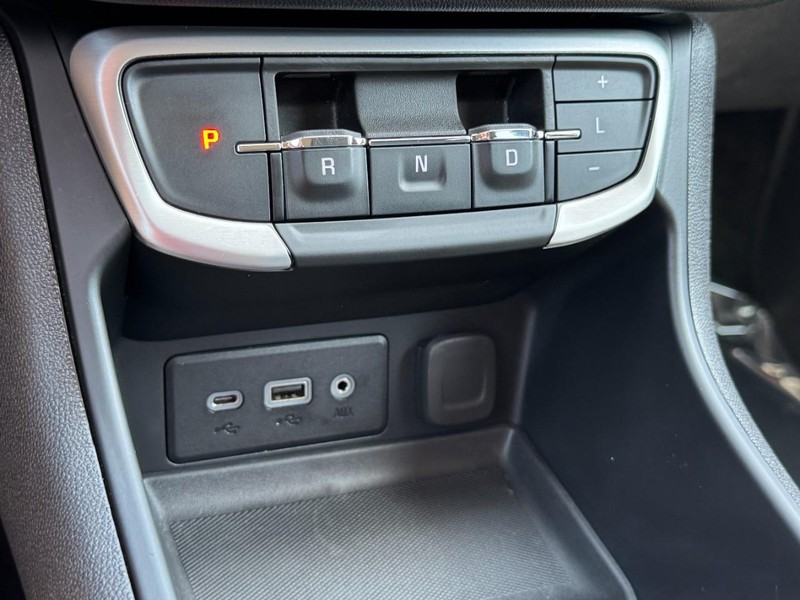 GMC Terrain Vehicle Image 19