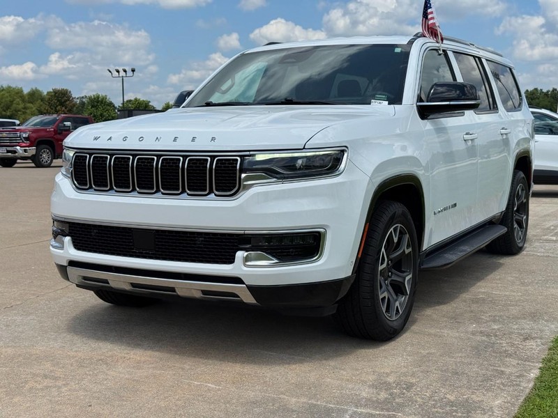 Jeep Wagoneer L Vehicle Image 08