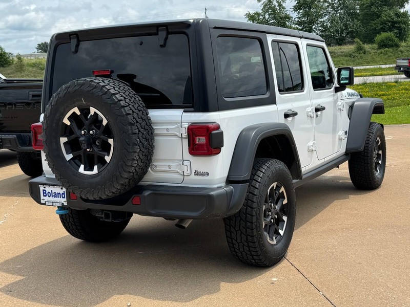 Jeep Wrangler 4xe Vehicle Image 03