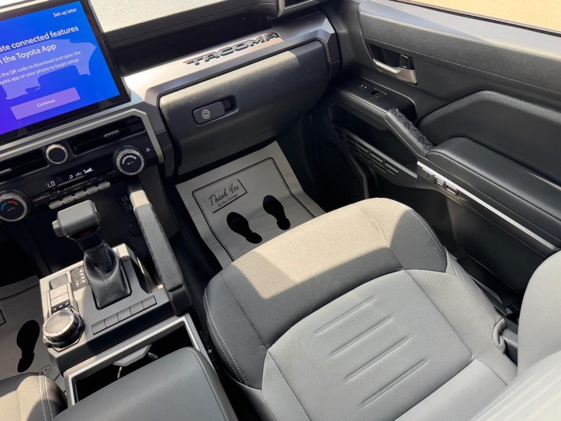 Toyota Tacoma 4WD Vehicle Image 15