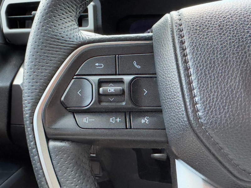 Toyota Tacoma 4WD Vehicle Image 16