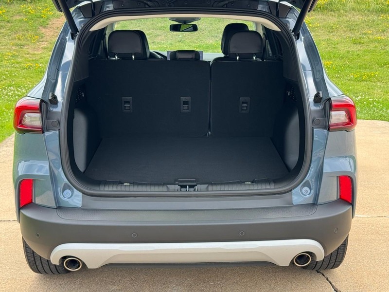 Ford Escape Vehicle Image 05