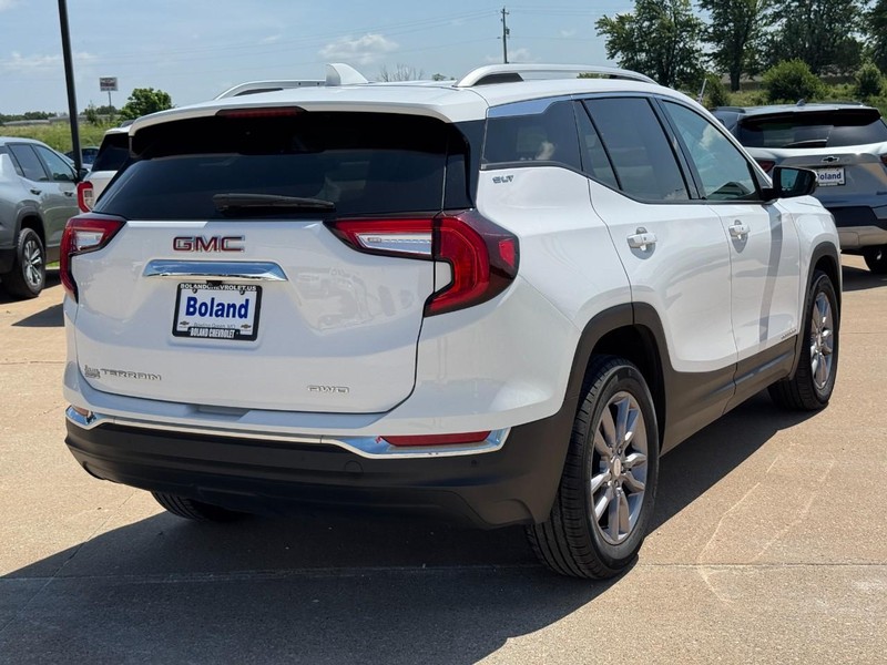 GMC Terrain Vehicle Image 03