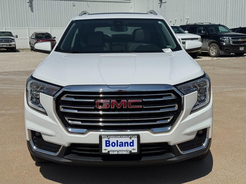 GMC Terrain Vehicle Image 09