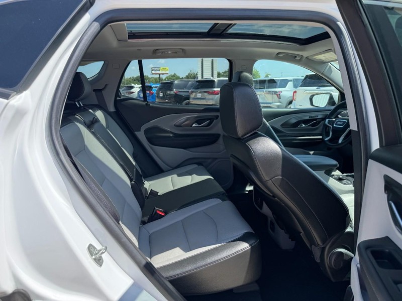 GMC Terrain Vehicle Image 10