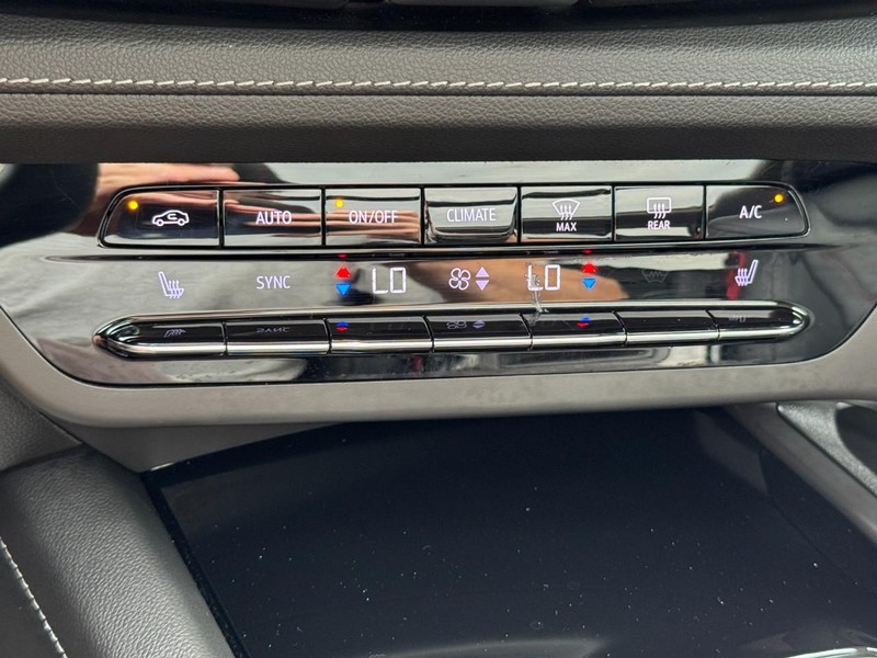 Buick Envision Vehicle Image 20