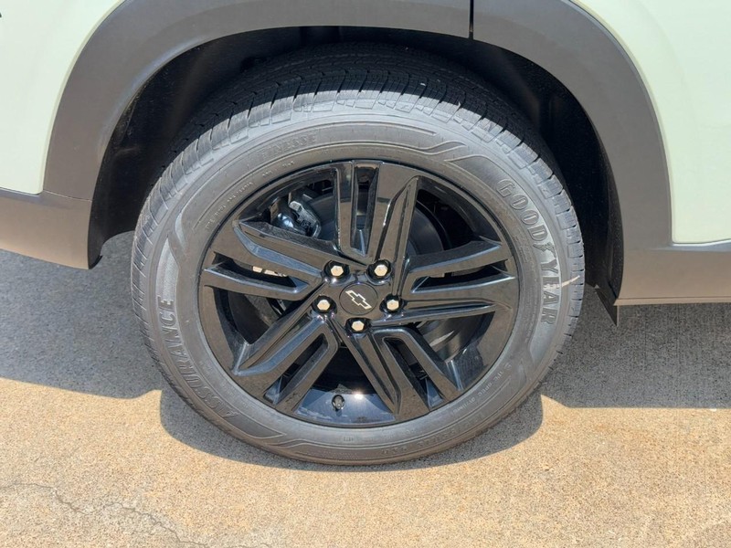Chevrolet Trax Vehicle Image 04