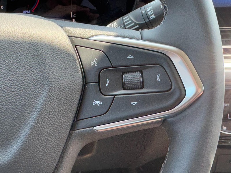 Chevrolet Trax Vehicle Image 11