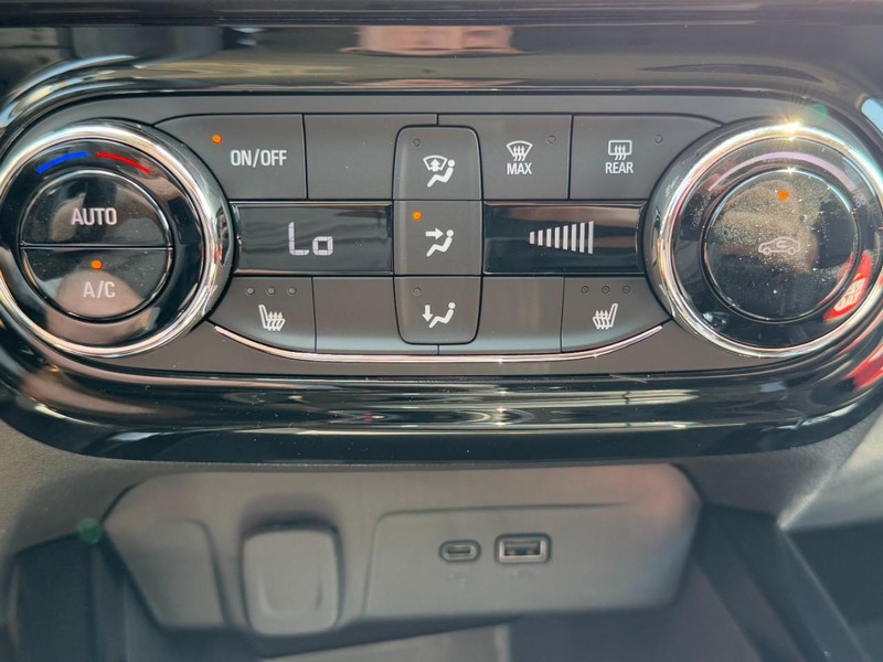 Chevrolet Trax Vehicle Image 12