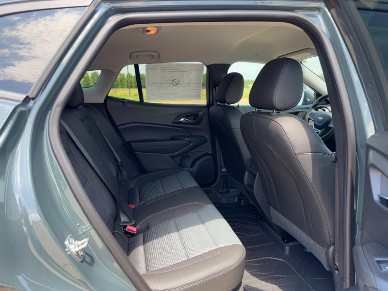 Chevrolet Trax Vehicle Image 05