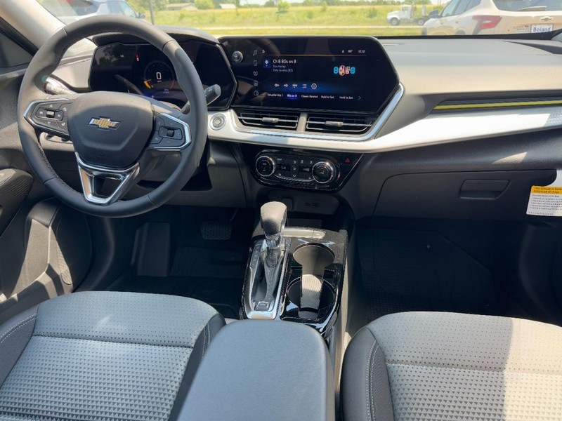 Chevrolet Trax Vehicle Image 06