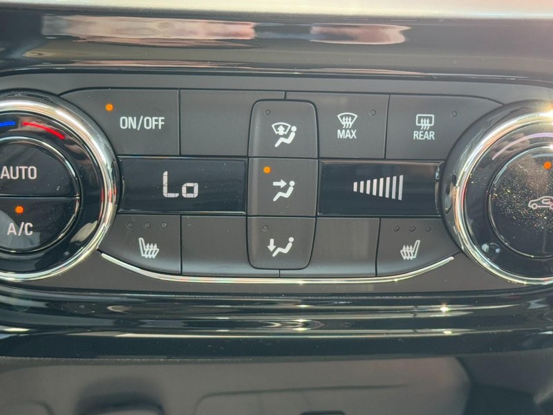 Chevrolet Trax Vehicle Image 13