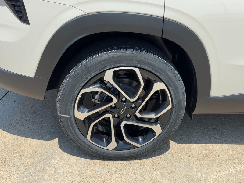 Chevrolet Trax Vehicle Image 04