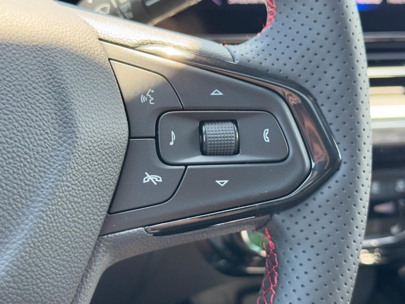Chevrolet Trax Vehicle Image 11