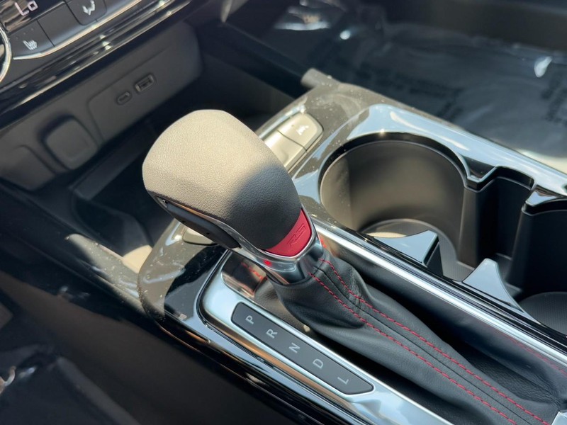 Chevrolet Trax Vehicle Image 12