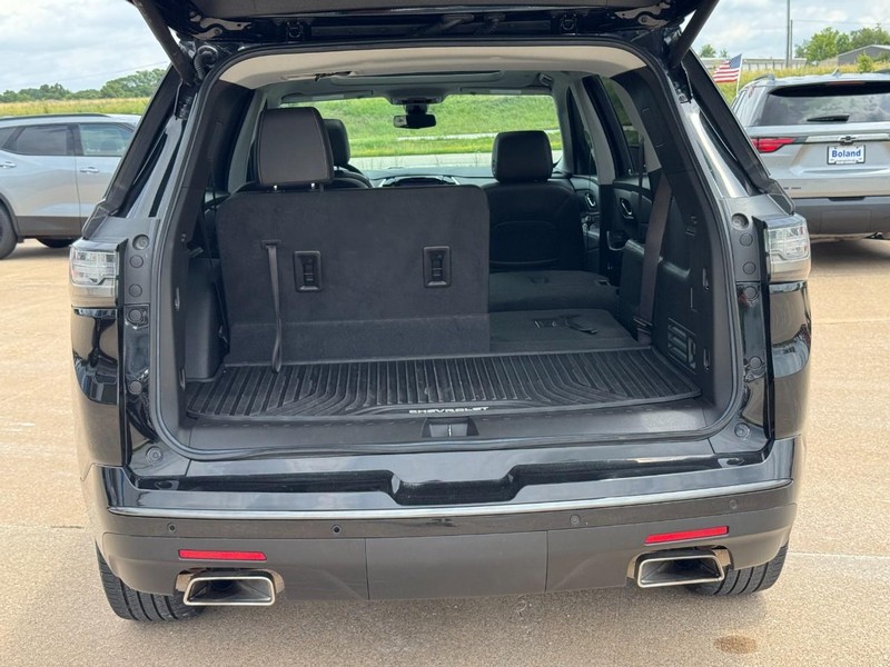 Chevrolet Traverse Vehicle Full-screen Gallery Image 05