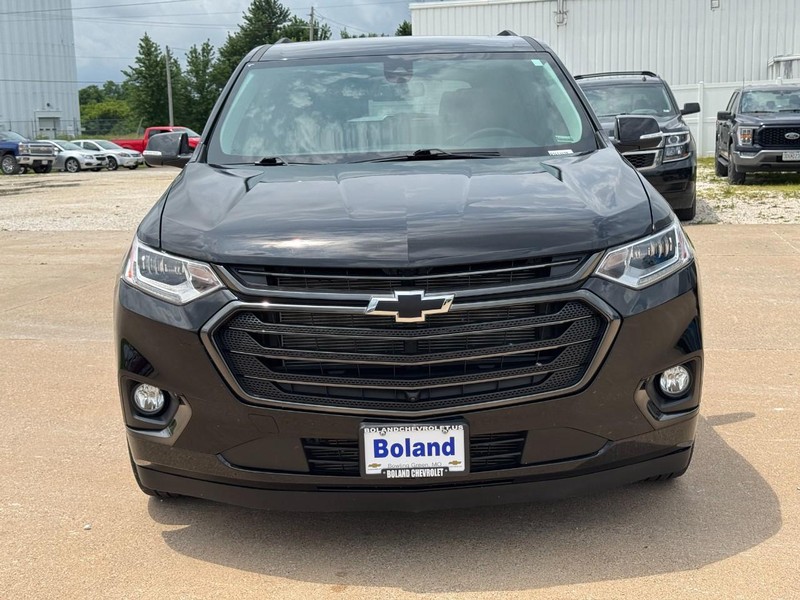 Chevrolet Traverse Vehicle Full-screen Gallery Image 09