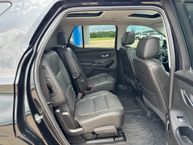 Chevrolet Traverse Vehicle Full-screen Gallery Image 10