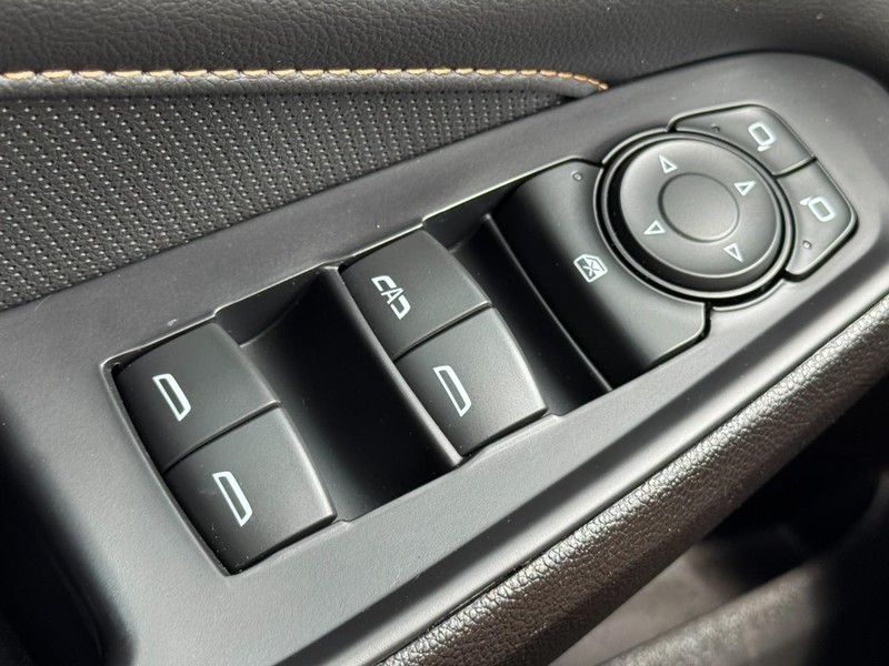 Chevrolet Traverse Vehicle Full-screen Gallery Image 22