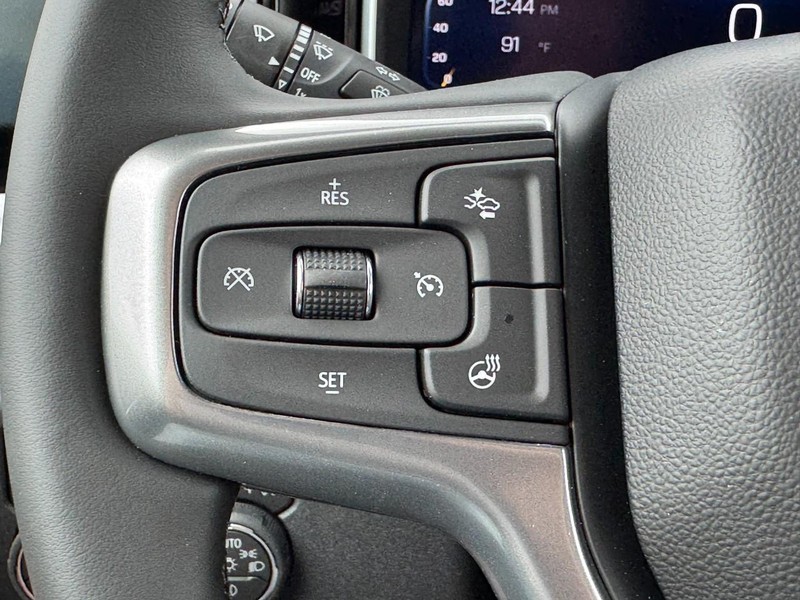 Chevrolet Silverado 2500HD Vehicle Image 10