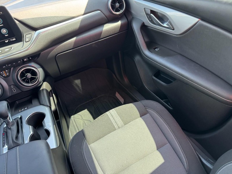 Chevrolet Blazer Vehicle Full-screen Gallery Image 15