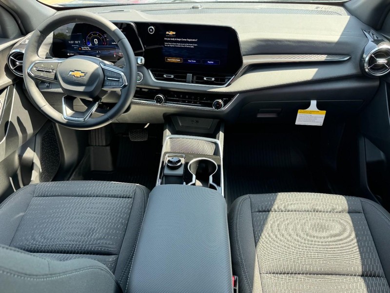 Chevrolet Equinox Vehicle Image 06