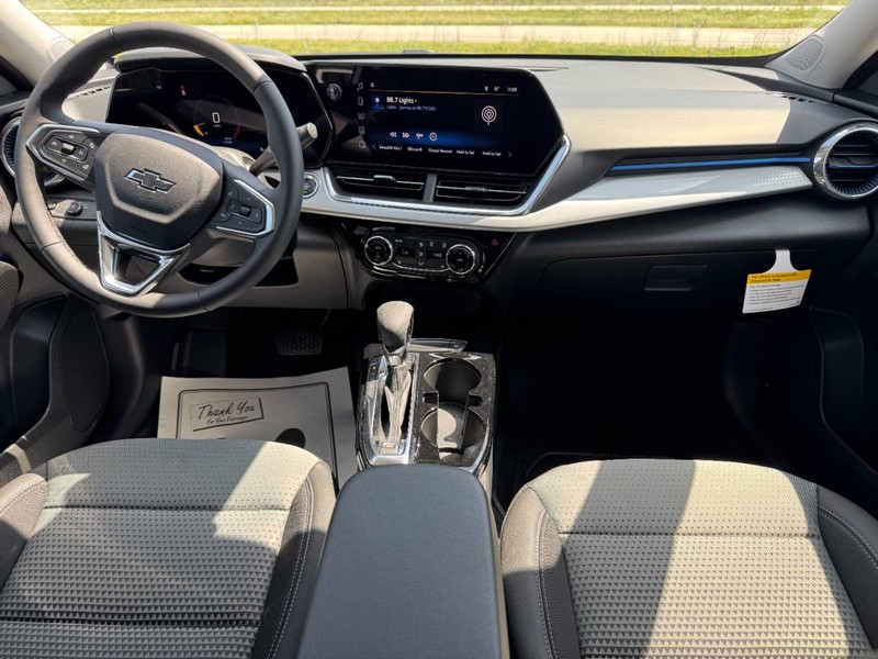 Chevrolet Trax Vehicle Image 06