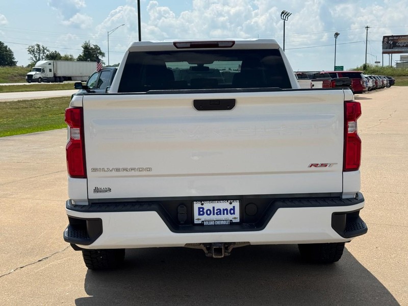 Chevrolet Silverado 1500 Vehicle Image 04