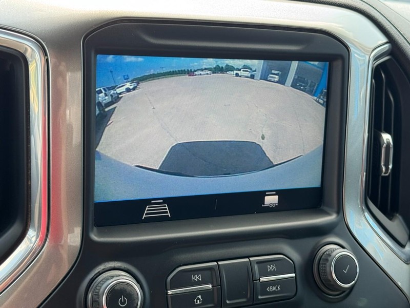 Chevrolet Silverado 1500 Vehicle Image 20