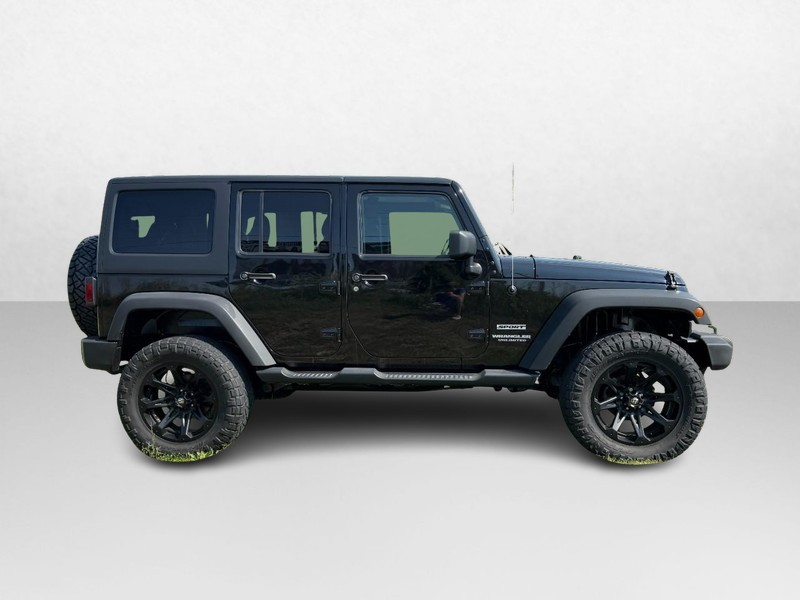 Jeep Wrangler Unlimited Vehicle Image 02