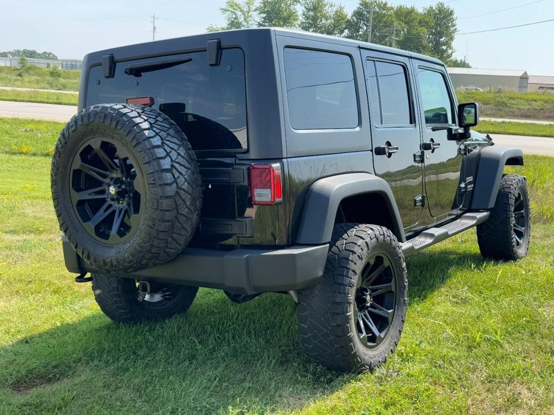 Jeep Wrangler Unlimited Vehicle Image 03