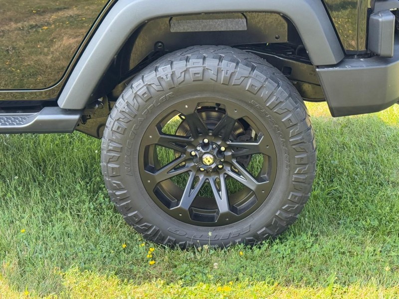 Jeep Wrangler Unlimited Vehicle Image 07