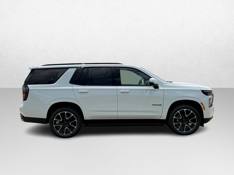 Chevrolet Tahoe Vehicle Image 02