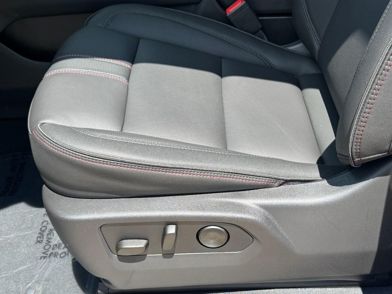 Chevrolet Tahoe Vehicle Image 17