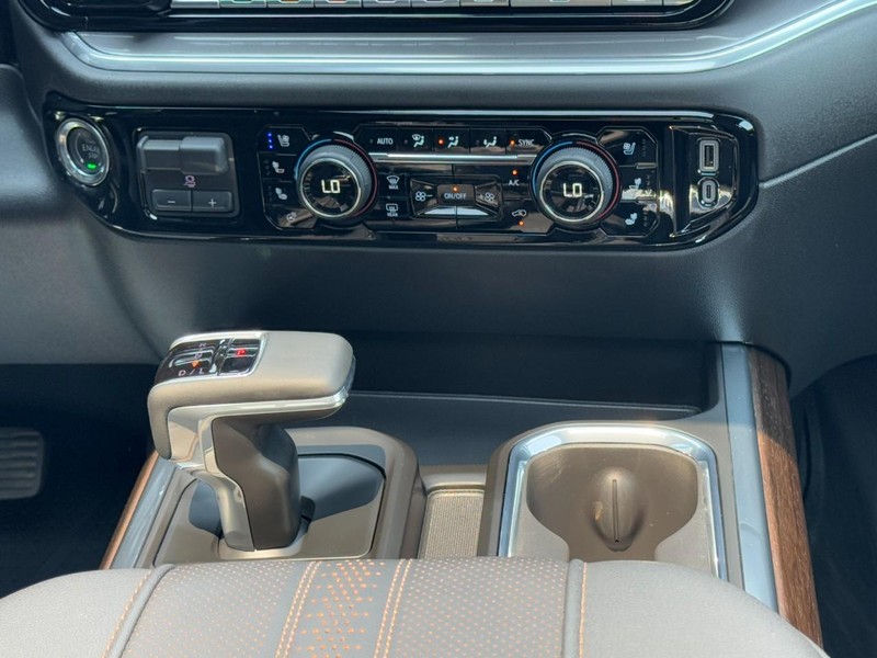 Chevrolet Silverado 1500 Vehicle Image 14