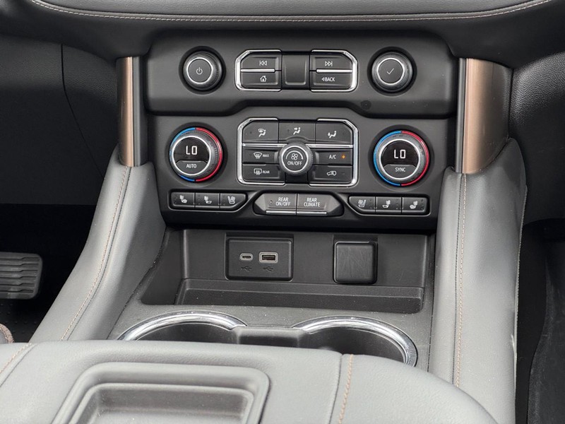 Chevrolet Tahoe Vehicle Image 15