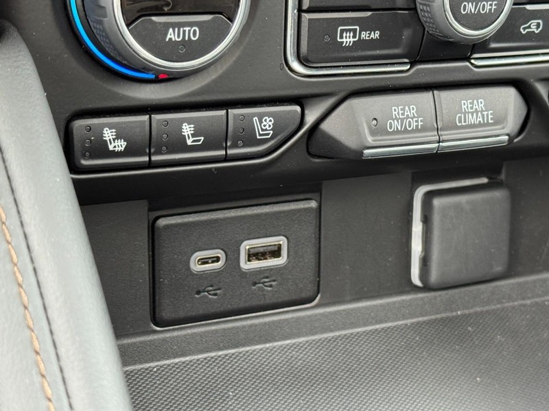Chevrolet Tahoe Vehicle Image 20