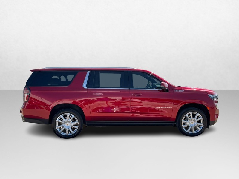 Chevrolet Suburban Vehicle Image 02