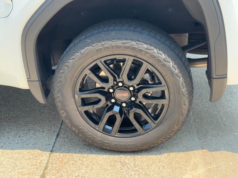GMC Sierra 1500 Vehicle Image 07
