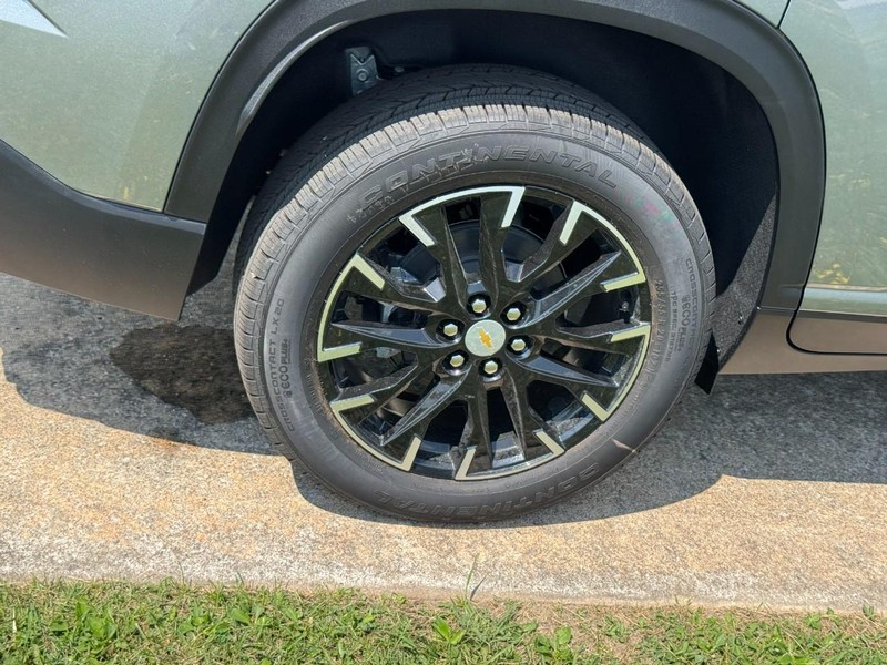 Chevrolet Traverse Vehicle Image 04