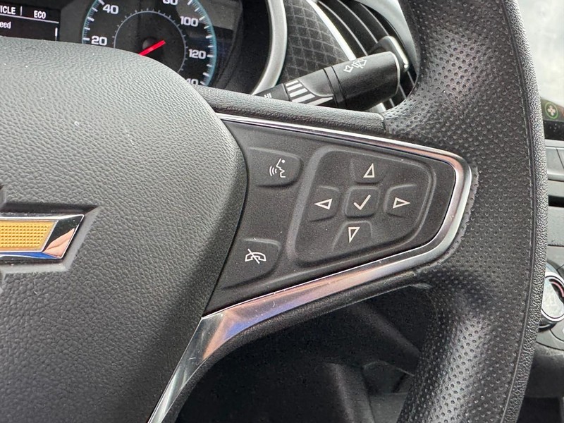 Chevrolet Malibu Vehicle Image 17