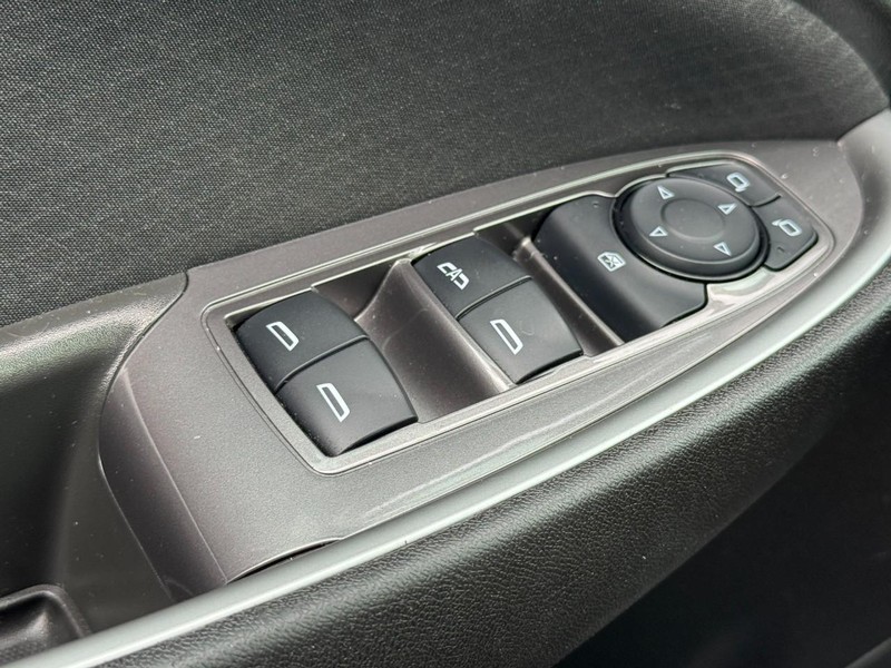 Chevrolet Malibu Vehicle Image 21