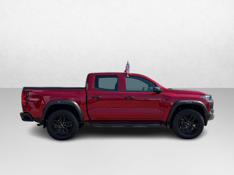 Chevrolet Colorado Vehicle Image 02