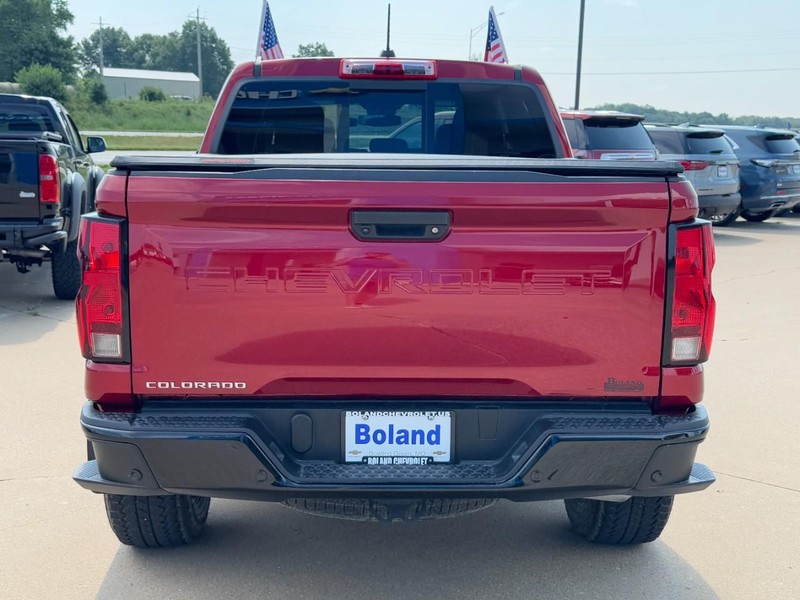 Chevrolet Colorado Vehicle Image 04