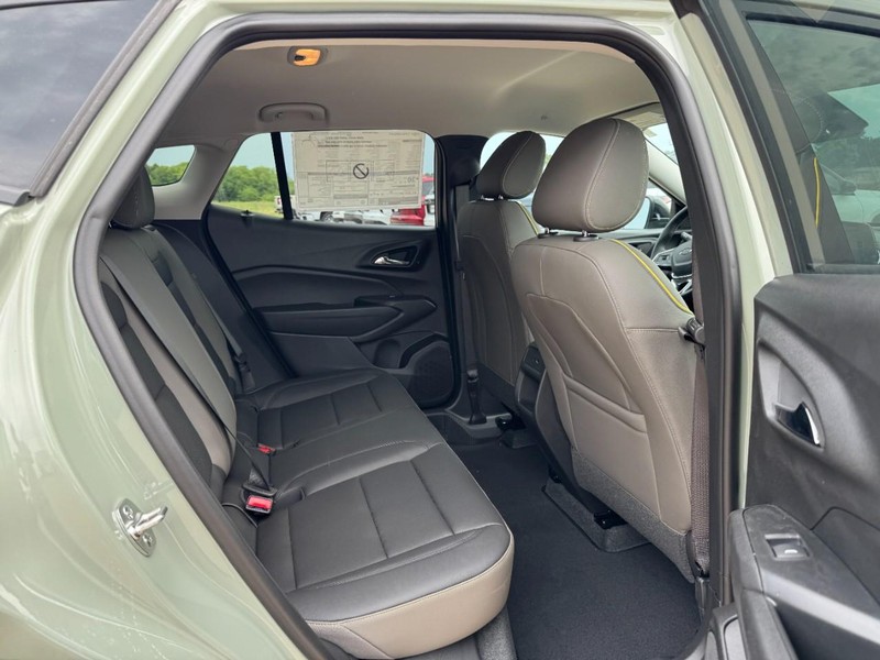 Chevrolet Trax Vehicle Image 05
