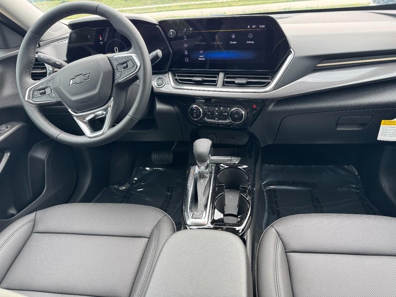 Chevrolet Trax Vehicle Image 06