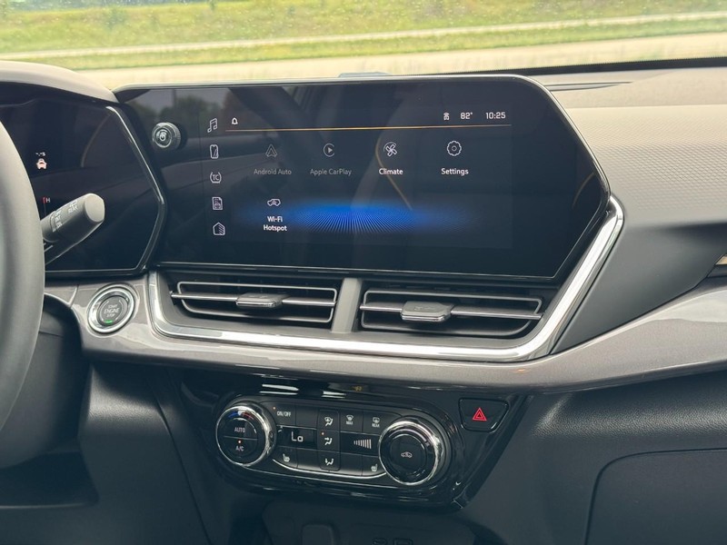 Chevrolet Trax Vehicle Image 08
