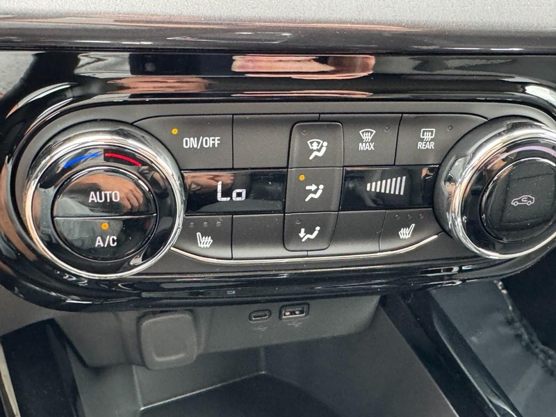 Chevrolet Trax Vehicle Image 13