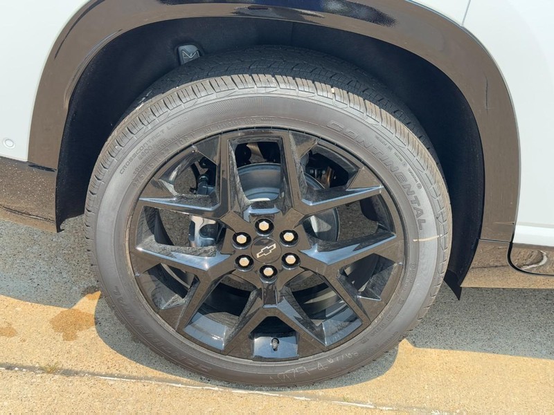 Chevrolet Traverse Vehicle Image 04
