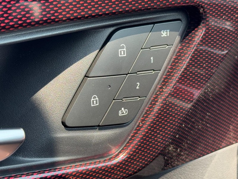 Chevrolet Traverse Vehicle Image 11